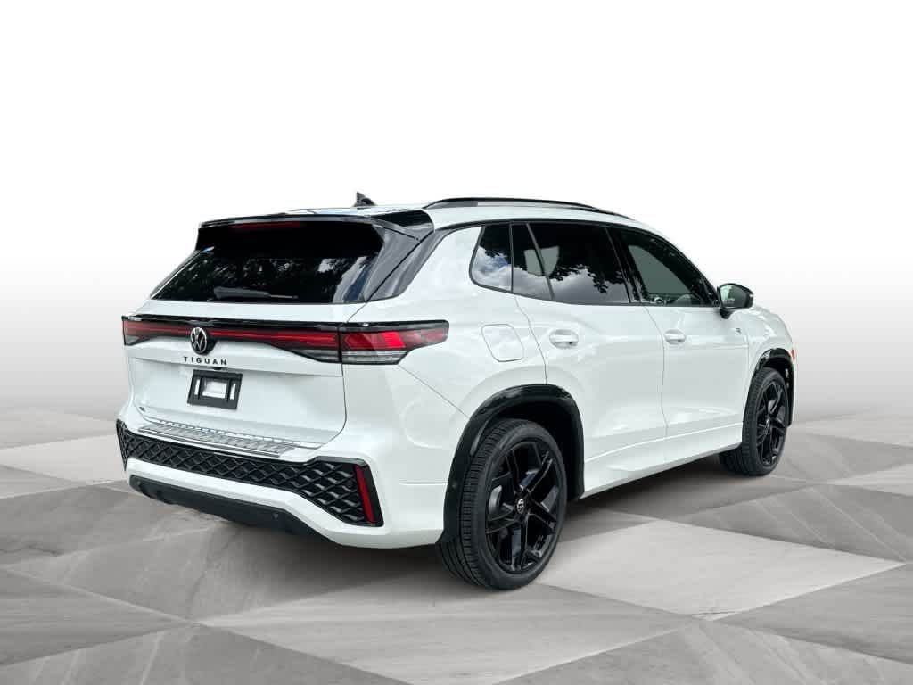 2026 Volkswagen Tiguan SE R-Line Black