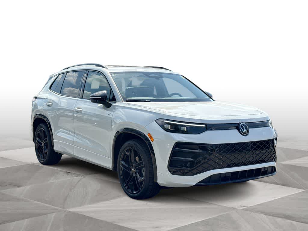 2026 Volkswagen Tiguan SE R-Line Black