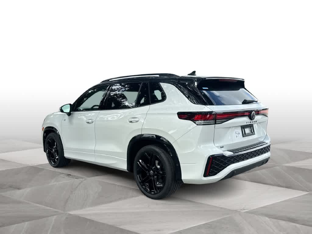 2026 Volkswagen Tiguan SE R-Line Black