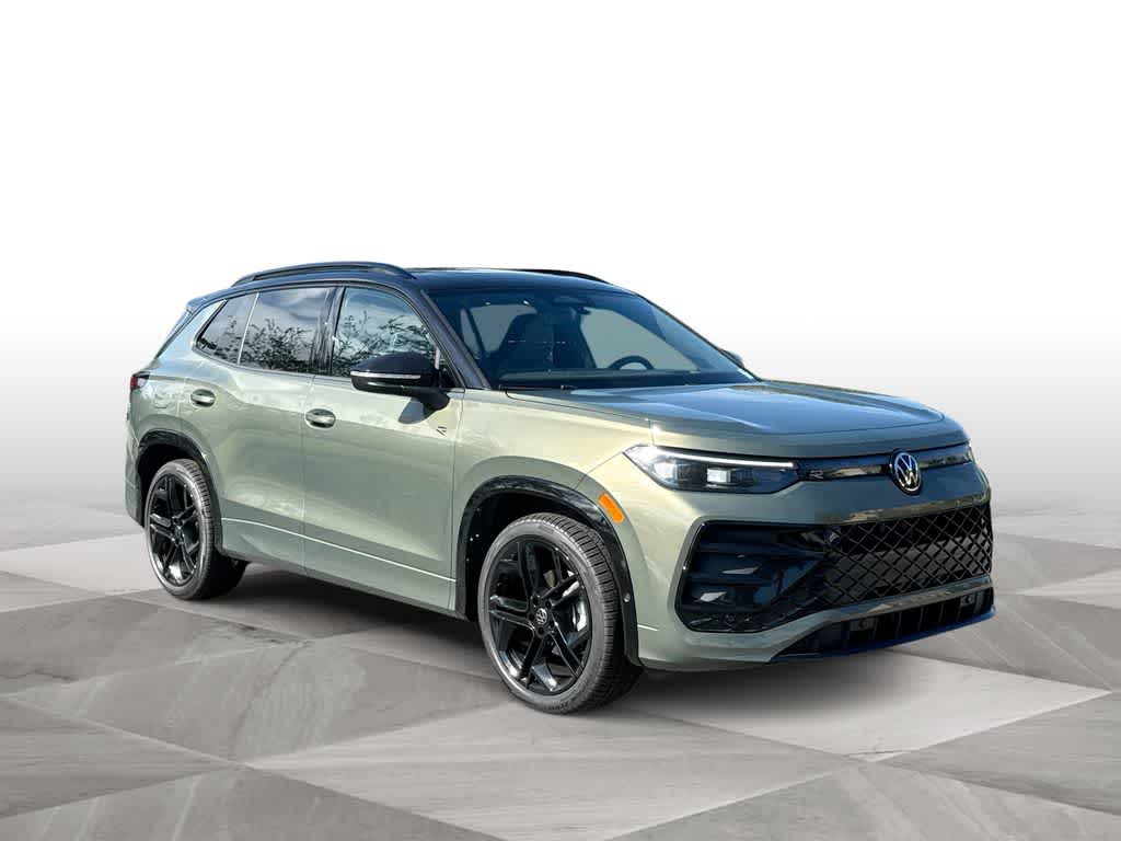2026 Volkswagen Tiguan SE R-Line Black