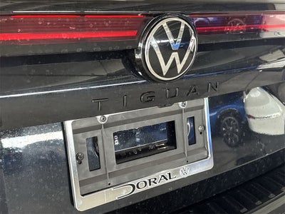 2026 Volkswagen Tiguan SE R-Line Black