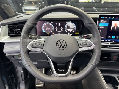 2026 Volkswagen Tiguan SE R-Line Black