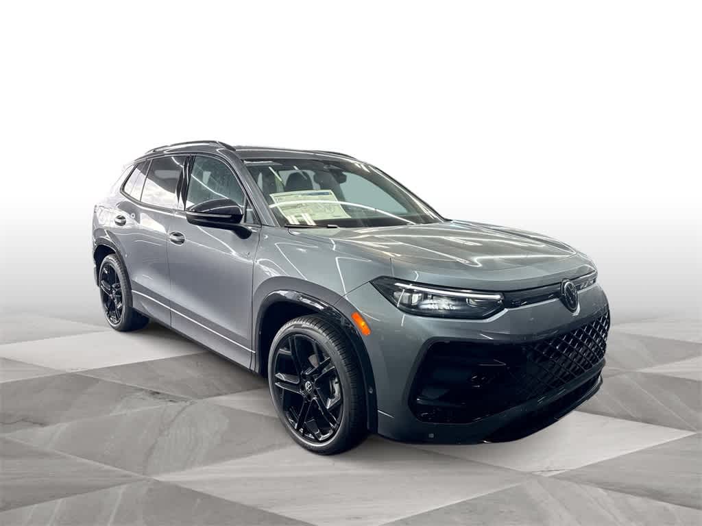 2026 Volkswagen Tiguan SE R-Line Black