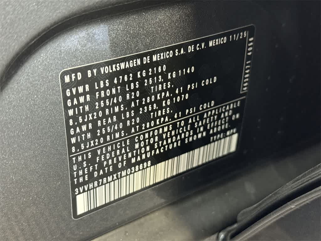 2026 Volkswagen Tiguan SE R-Line Black