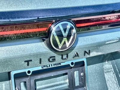 2026 Volkswagen Tiguan SE R-Line Black