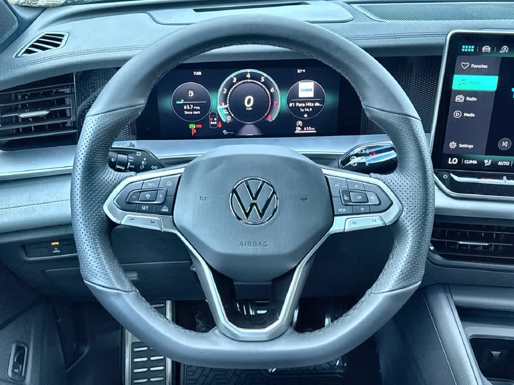 2026 Volkswagen Tiguan SE R-Line Black