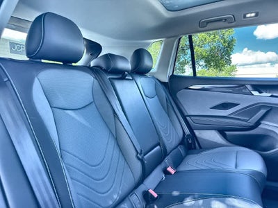 2027 Volkswagen Tiguan SE