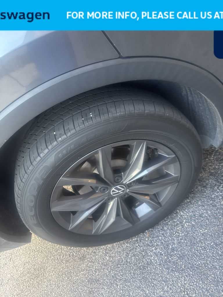 2023 Volkswagen Tiguan SE