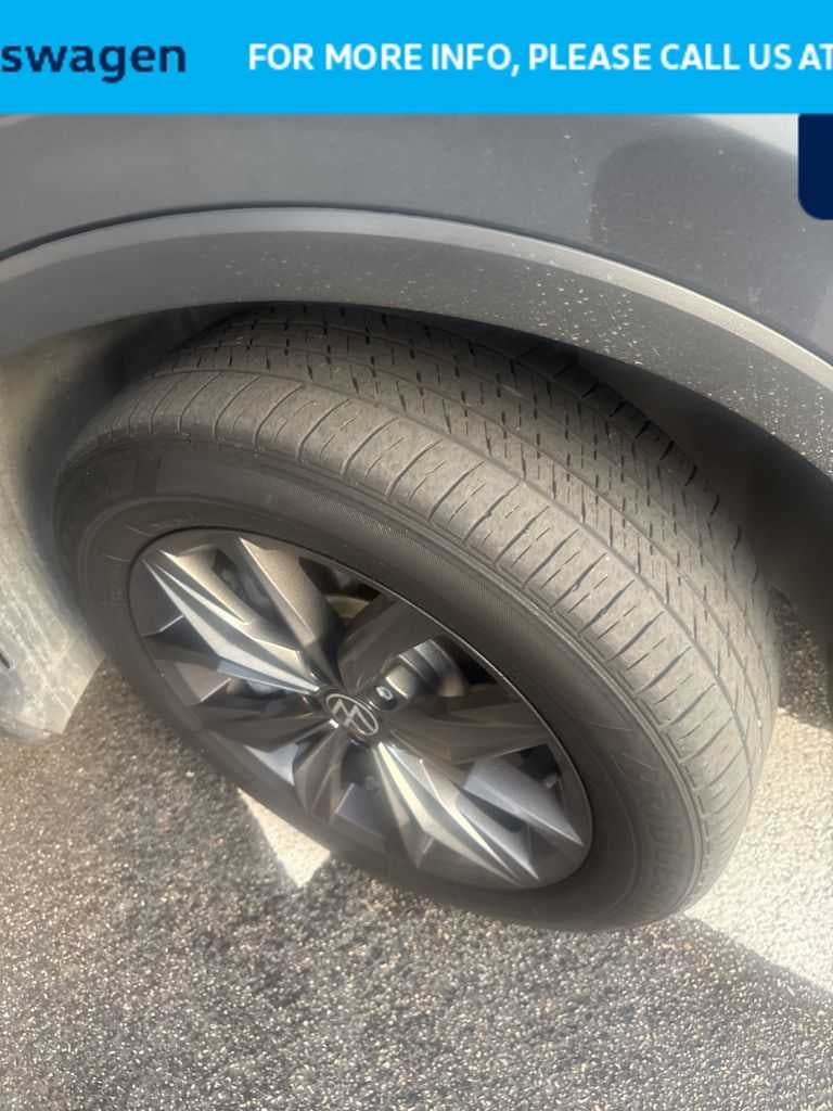 2023 Volkswagen Tiguan SE