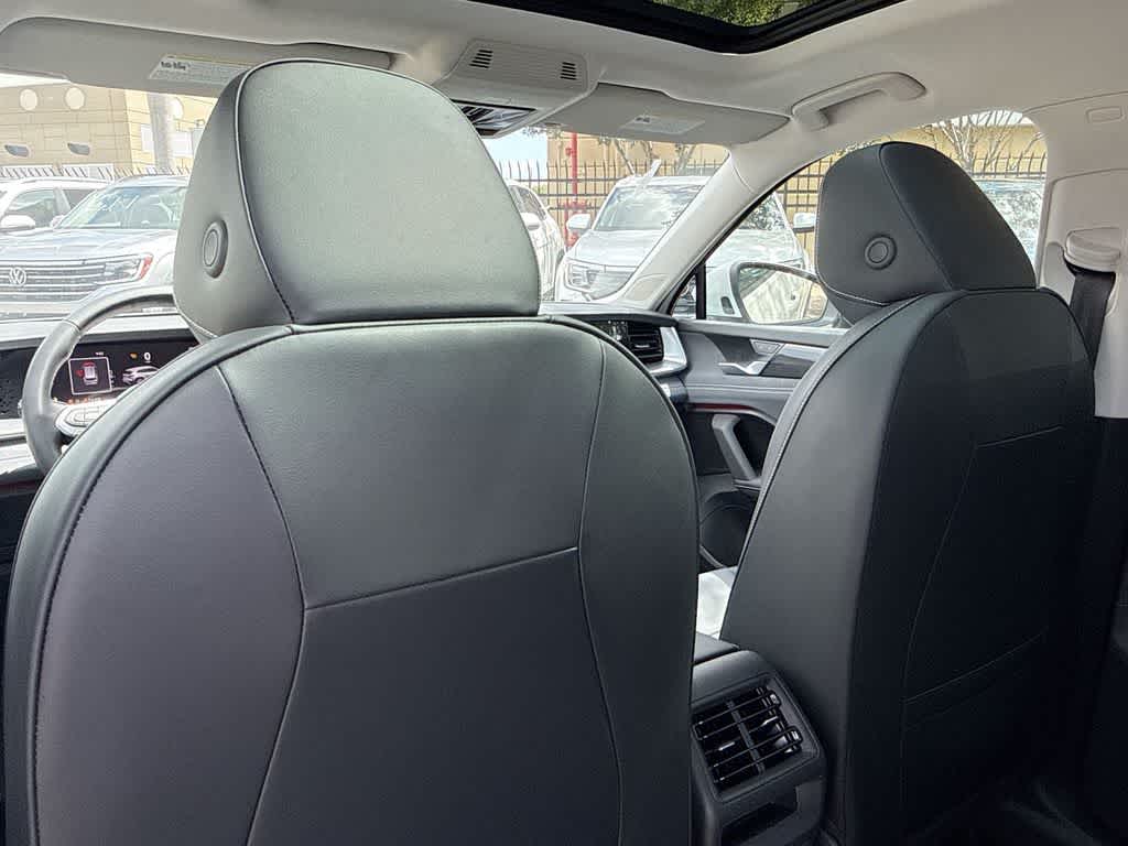 2026 Volkswagen Tiguan SE
