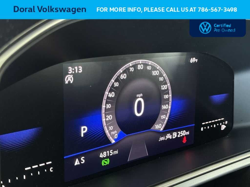 2025 Volkswagen Taos SE