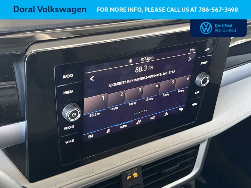 2025 Volkswagen Taos SE