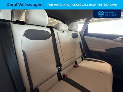 2025 Volkswagen Taos SE