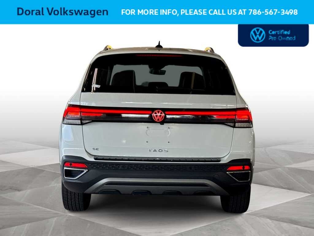 2025 Volkswagen Taos SE