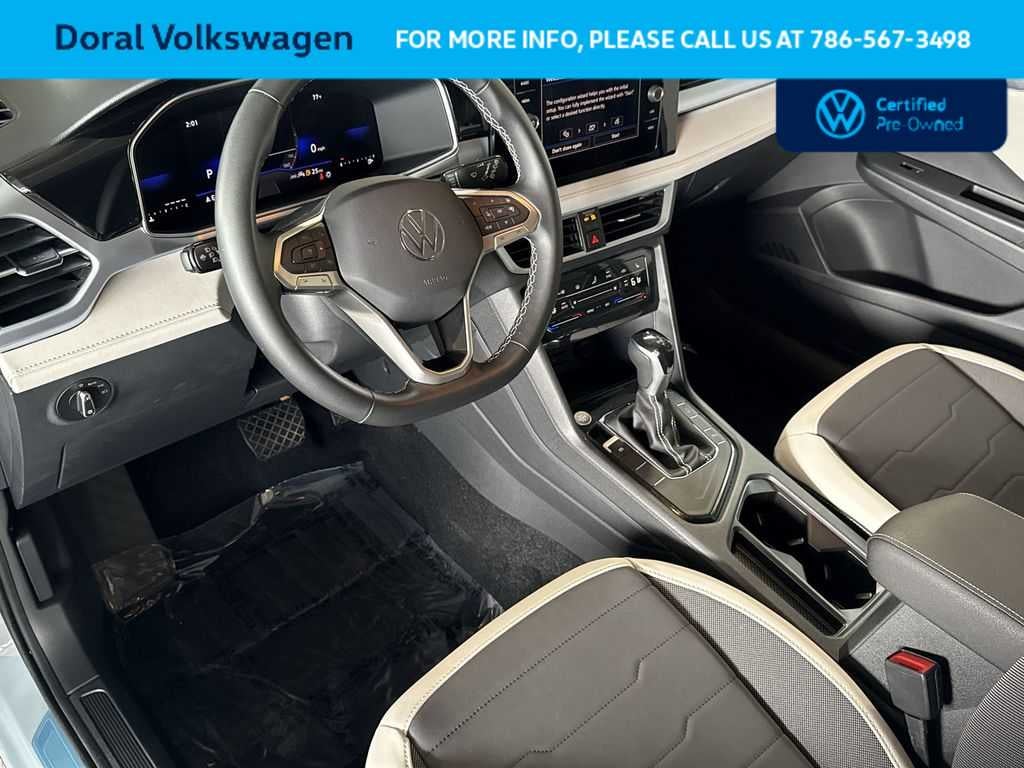 2025 Volkswagen Taos SE
