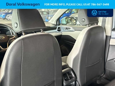 2025 Volkswagen Taos SE