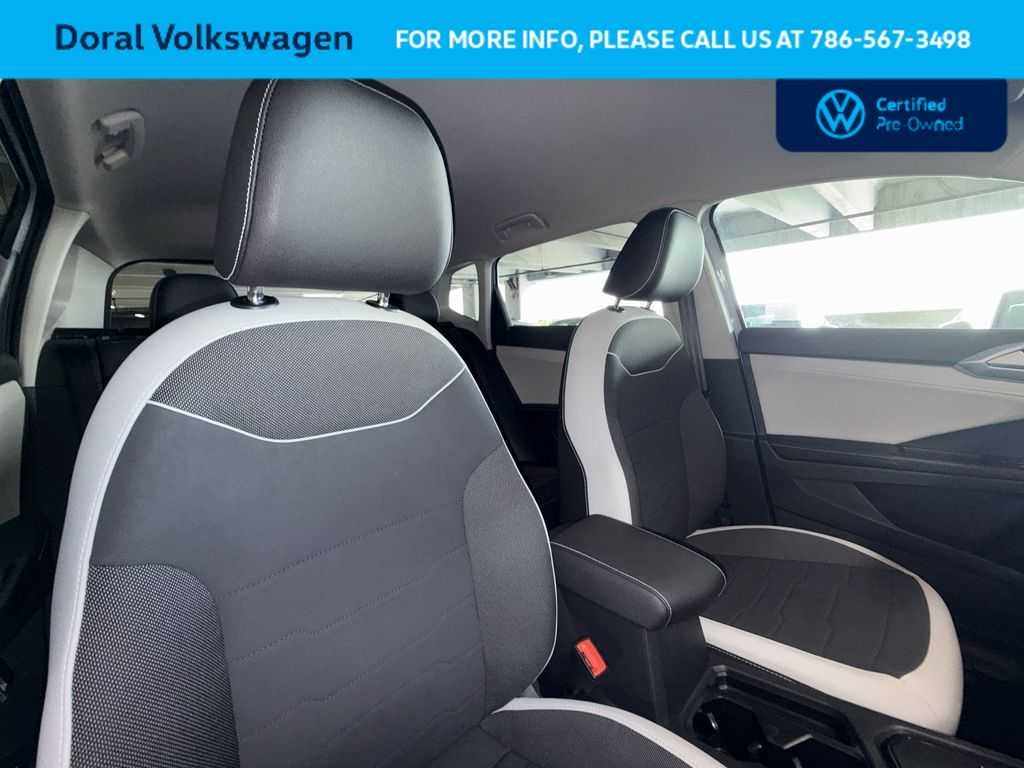 2025 Volkswagen Taos SE