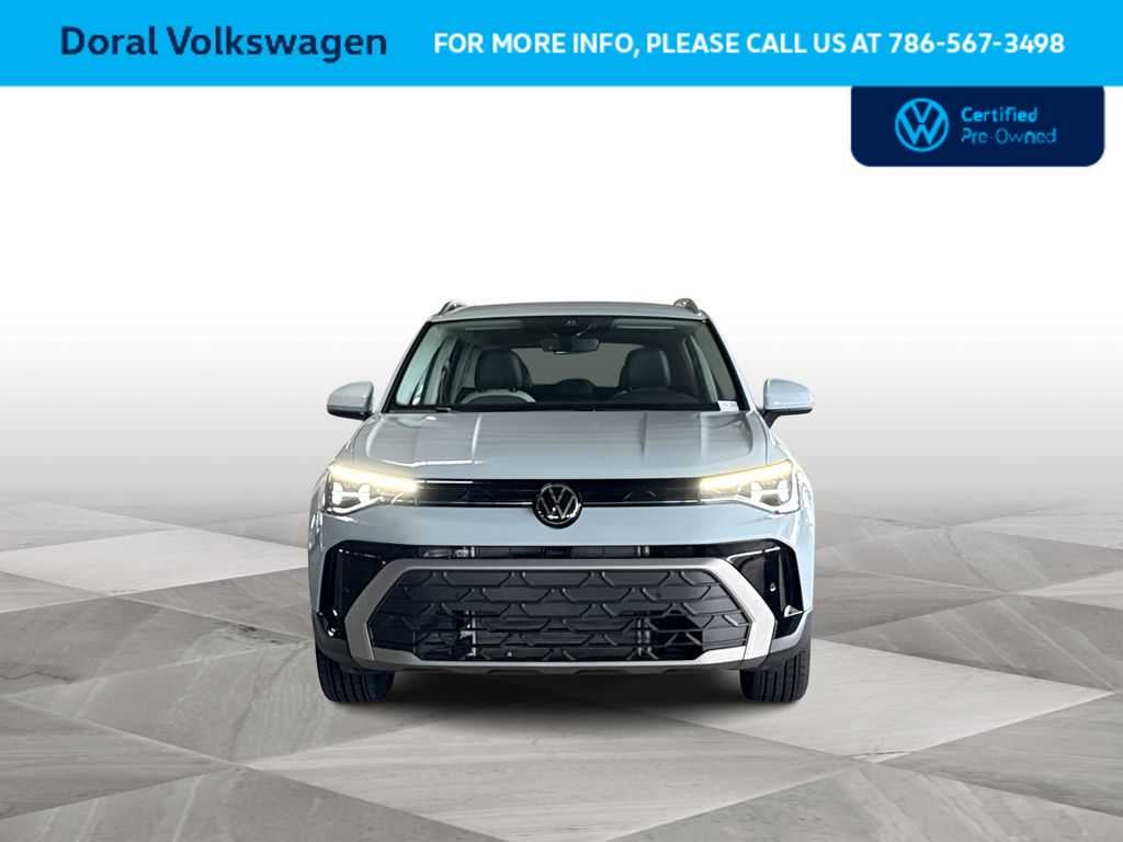 2025 Volkswagen Taos SE