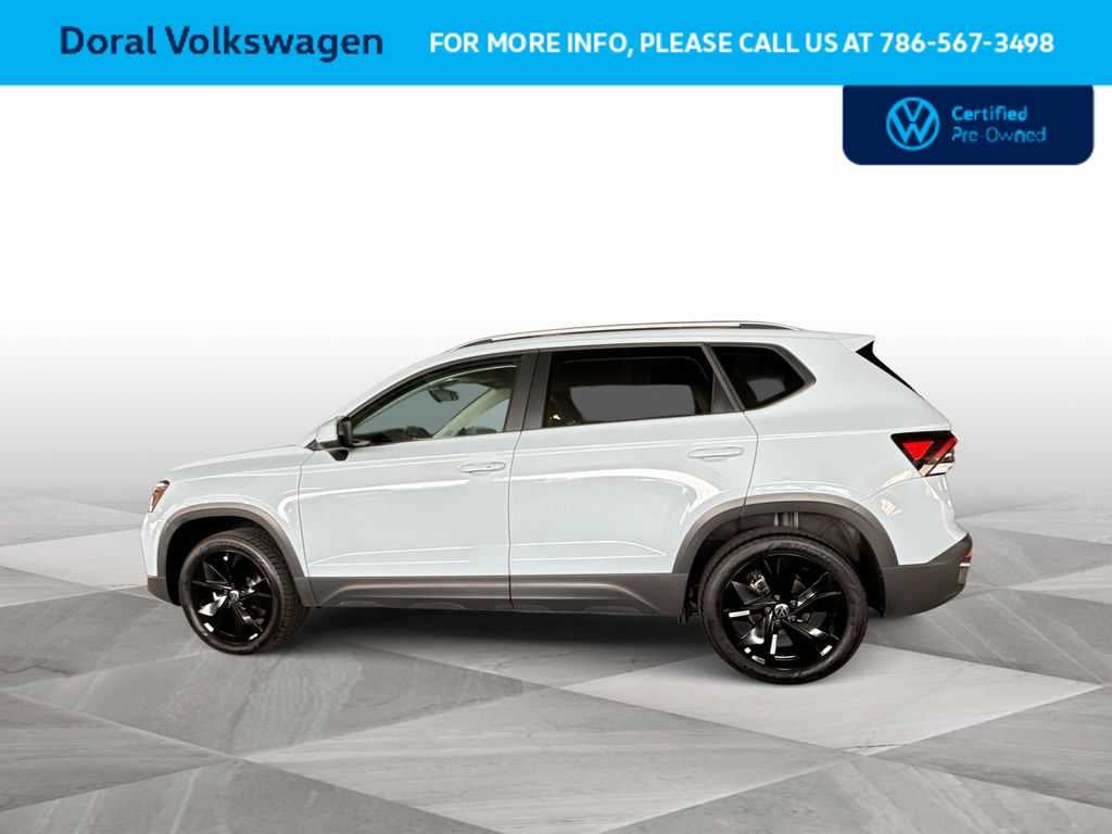 2025 Volkswagen Taos SE