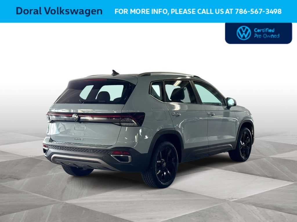 2025 Volkswagen Taos SE