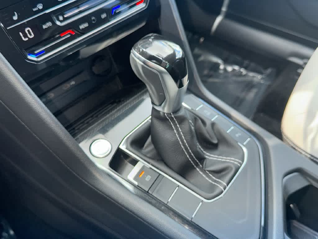 2026 Volkswagen Taos SE