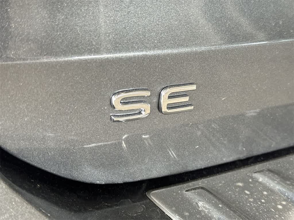 2026 Volkswagen Taos SE