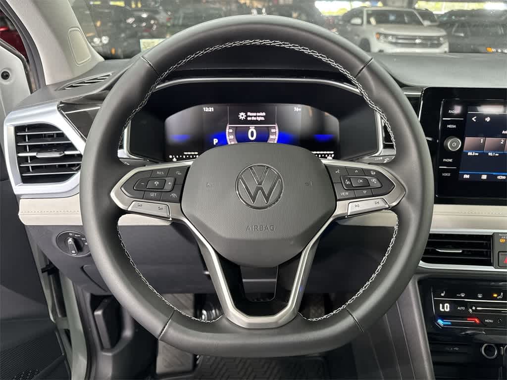 2026 Volkswagen Taos SE