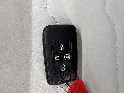 2026 Volkswagen Taos SE