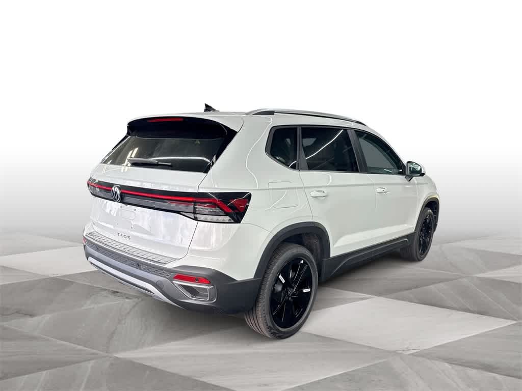 2026 Volkswagen Taos SE