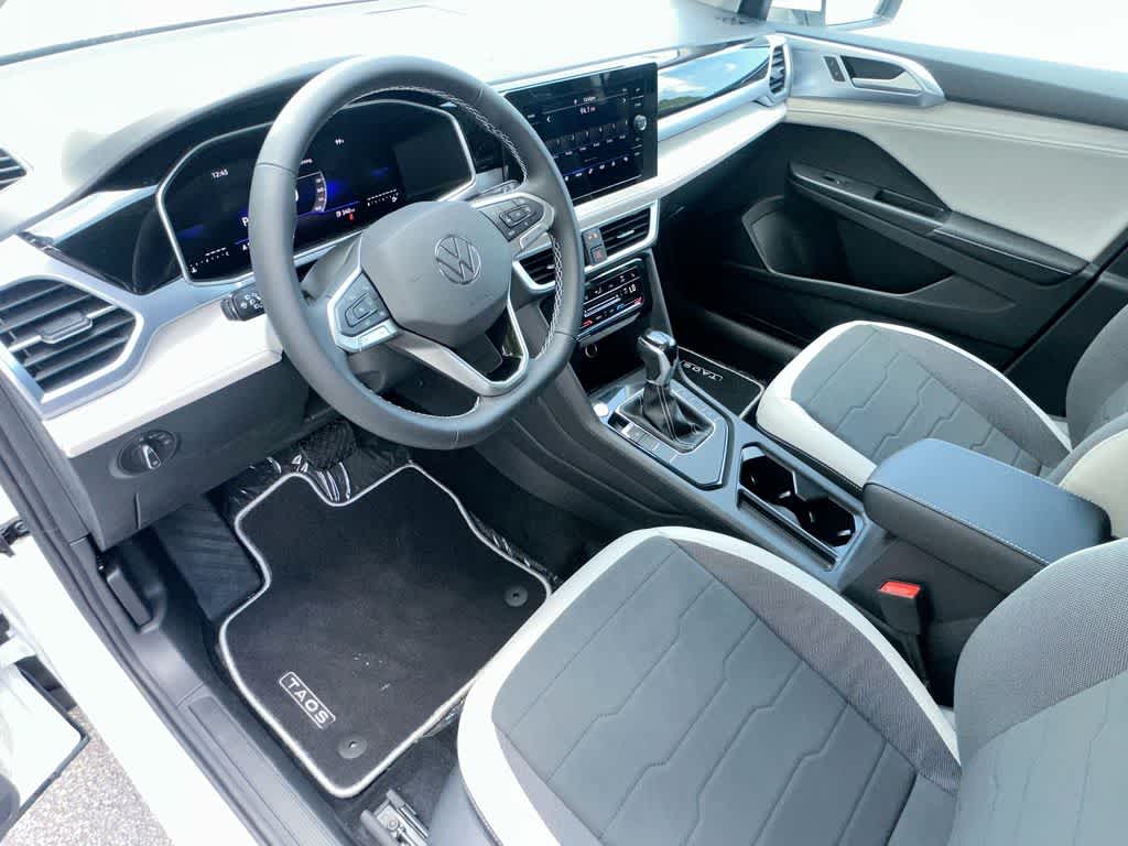 2026 Volkswagen Taos SE