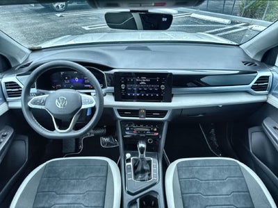2026 Volkswagen Taos SE
