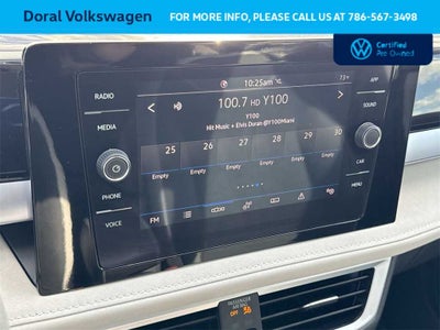 2025 Volkswagen Taos SE