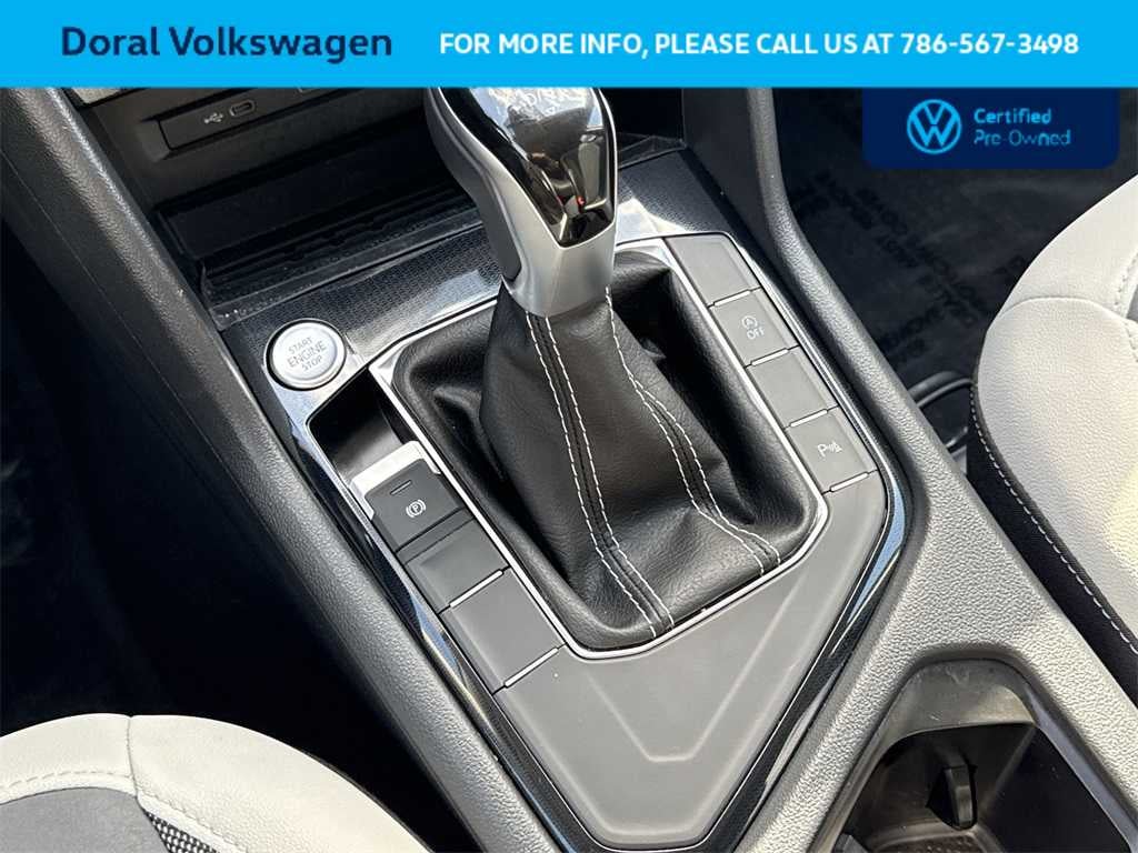 2025 Volkswagen Taos SE