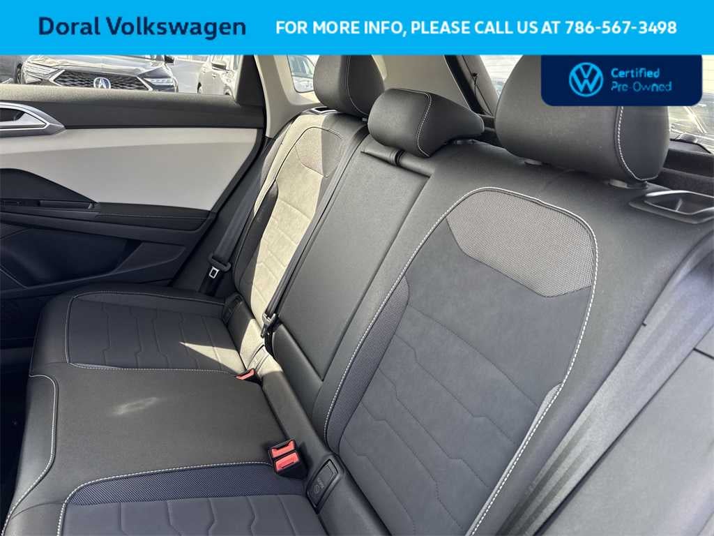 2025 Volkswagen Taos SE