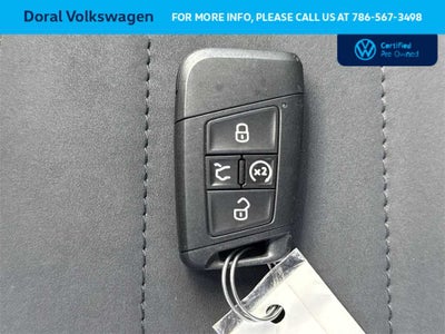 2025 Volkswagen Taos SE