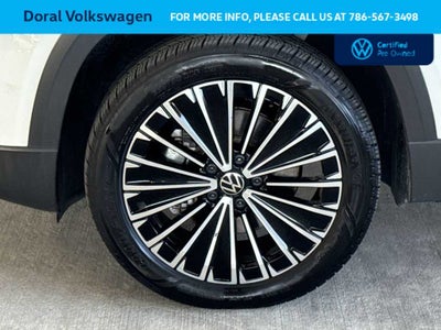 2025 Volkswagen Taos SE