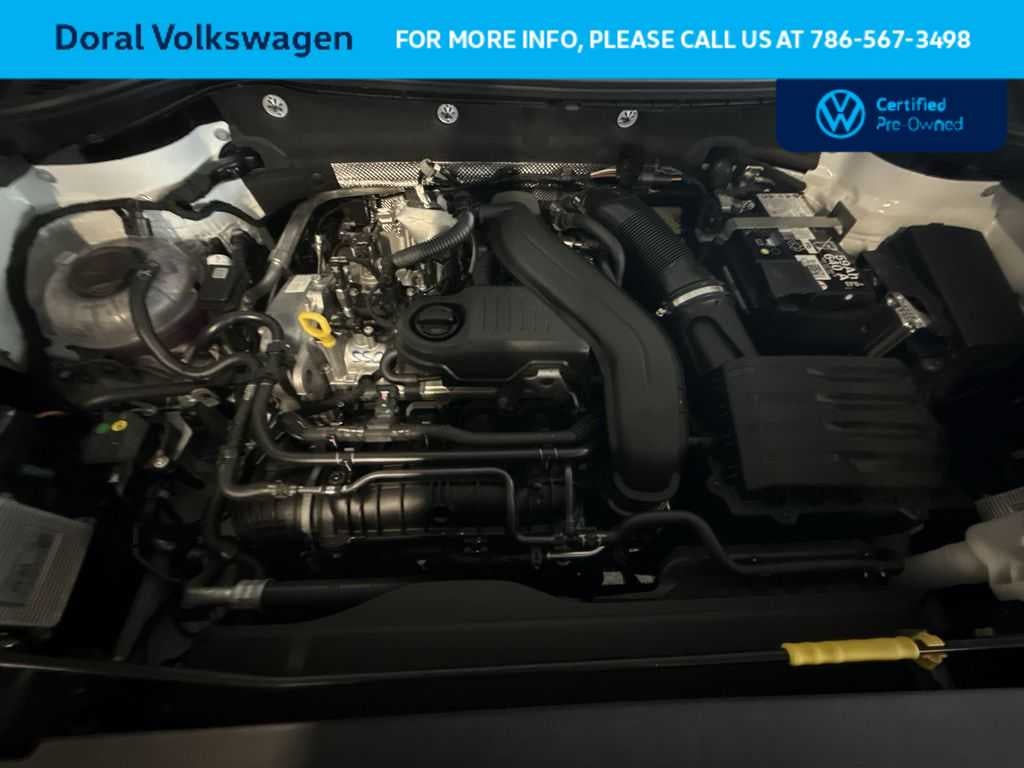 2025 Volkswagen Taos SE