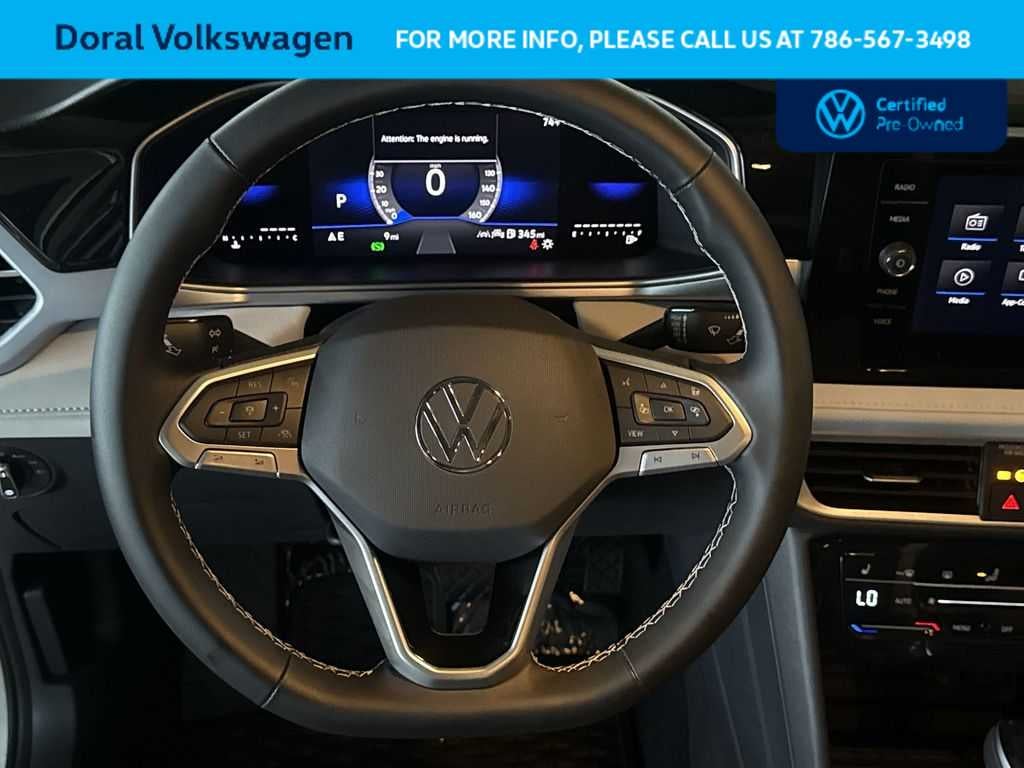 2025 Volkswagen Taos SE