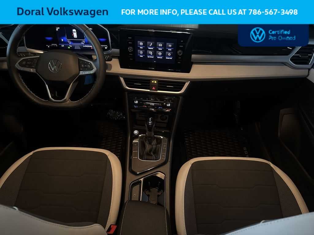 2025 Volkswagen Taos SE