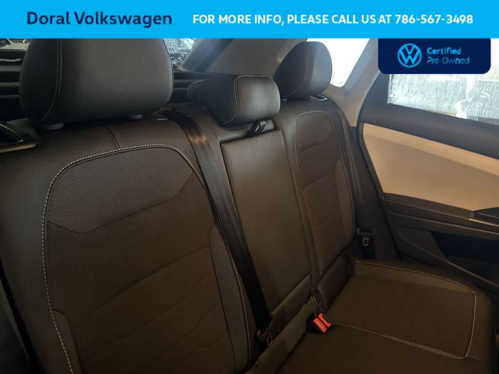 2025 Volkswagen Taos SE