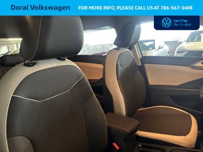 2025 Volkswagen Taos SE