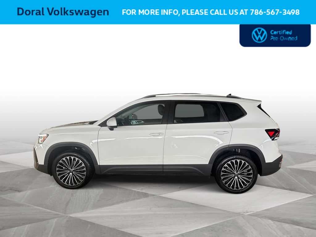 2025 Volkswagen Taos SE