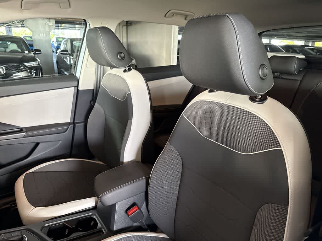 2026 Volkswagen Taos SE