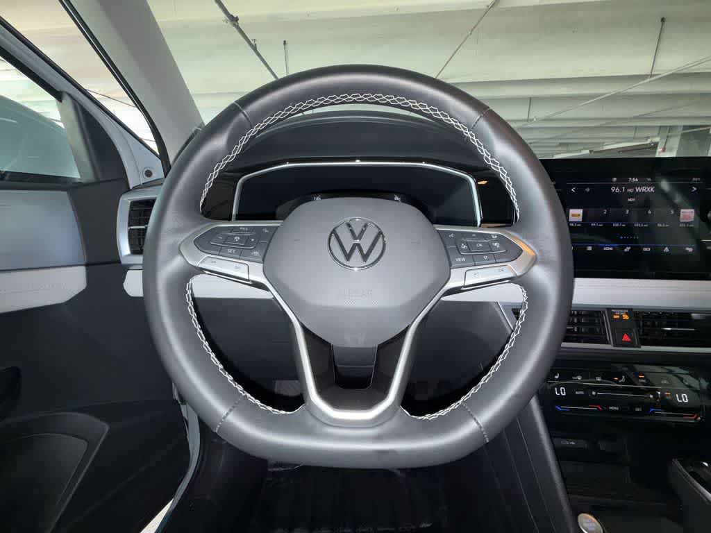 2026 Volkswagen Taos SE