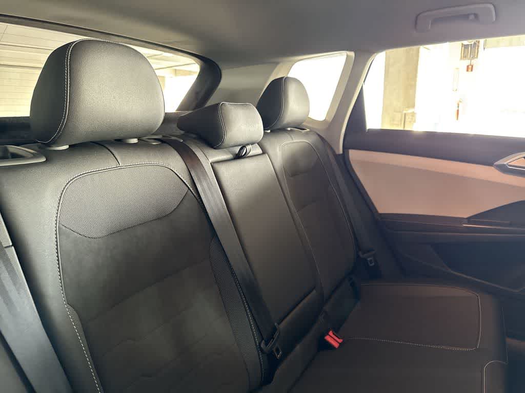 2026 Volkswagen Taos SE