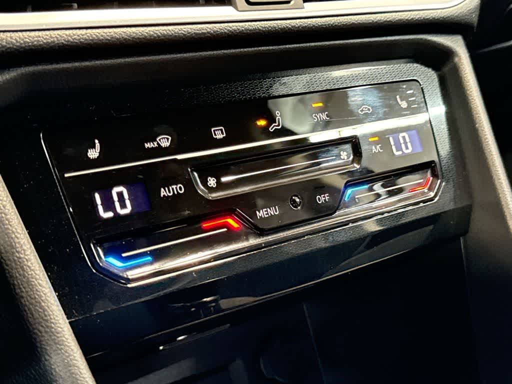 2026 Volkswagen Taos SE