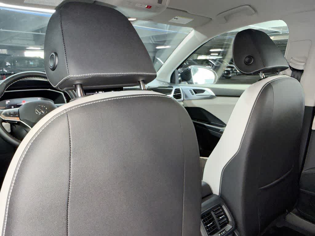 2026 Volkswagen Taos SE
