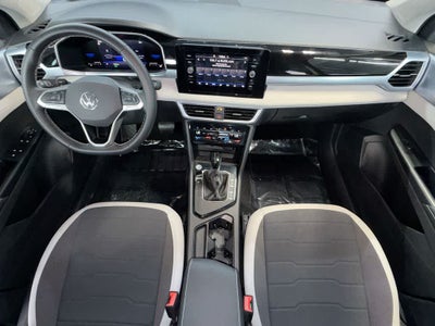 2026 Volkswagen Taos SE