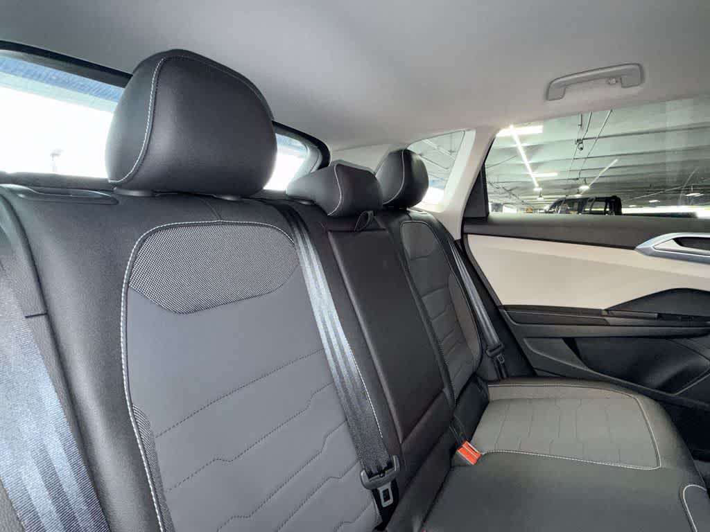 2026 Volkswagen Taos SE