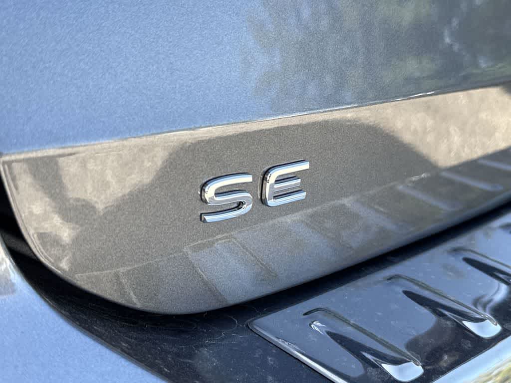 2026 Volkswagen Taos SE